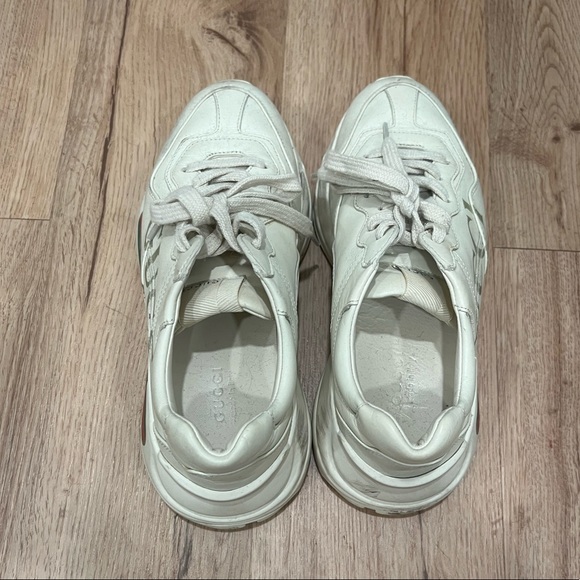 Gucci sneakers - Picture 2 of 6